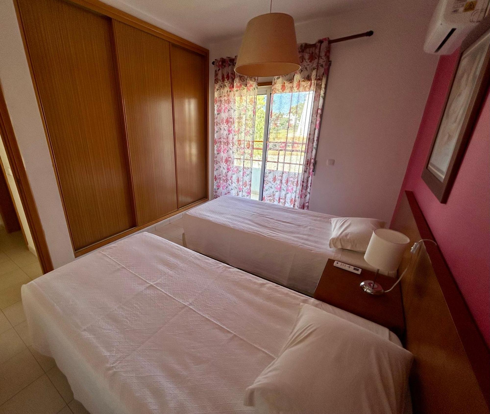 אלבור Apartamentos Santa Teresinha מראה חיצוני תמונה