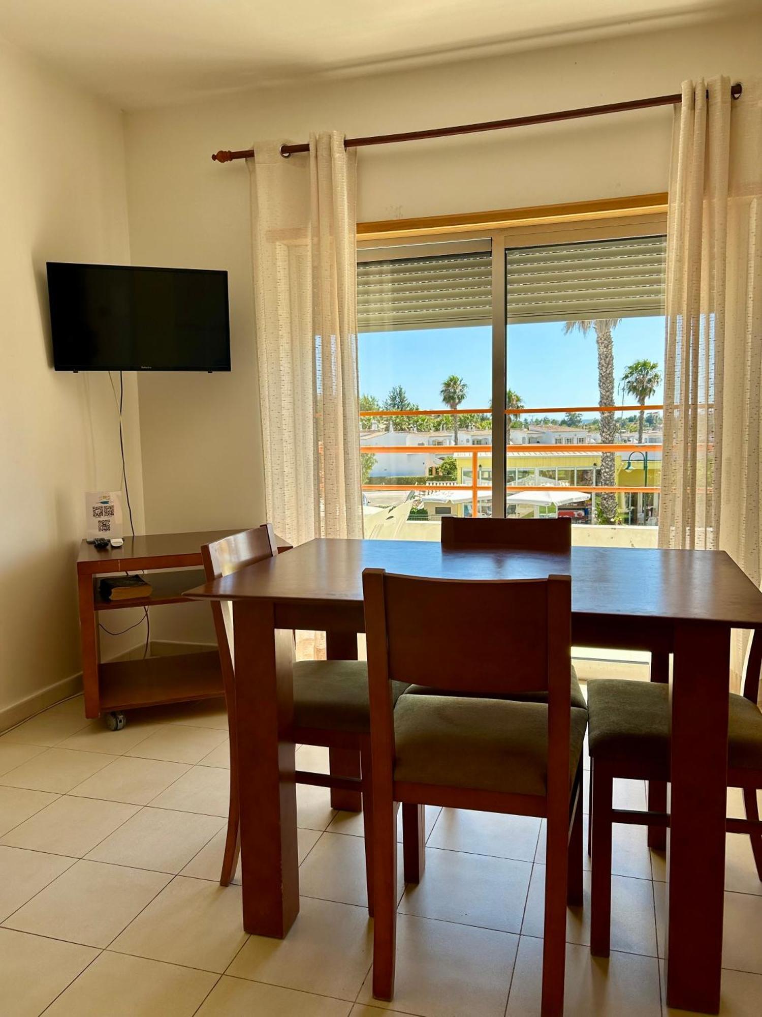 אלבור Apartamentos Santa Teresinha מראה חיצוני תמונה